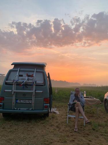 Therese 56216fa7-e001-419b-96be-35c5a826b269